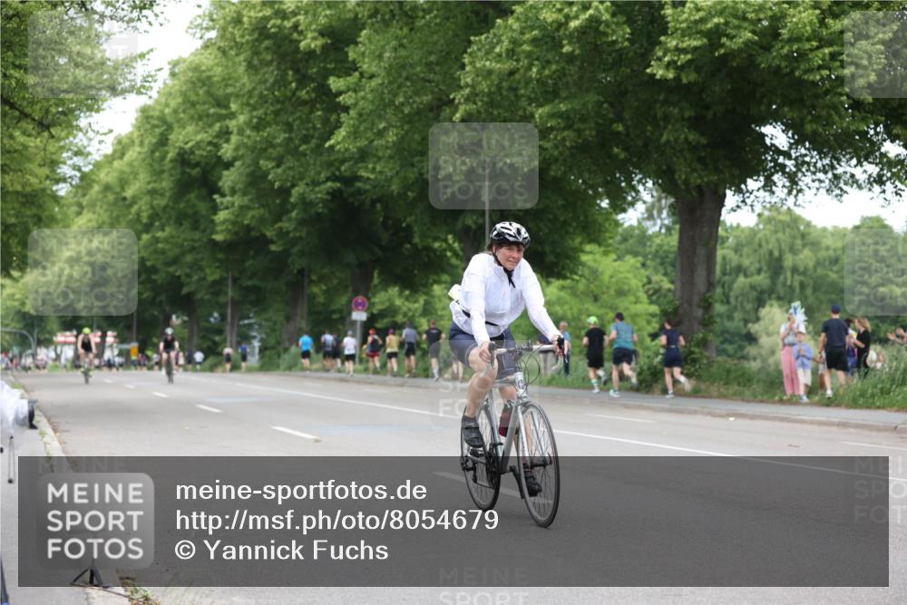 15.06.2025 - 7 Türme Triathlon Yannick Fuchs http://msf.ph/oto/8054679 15.06.2025 13:56:40 Radfahren  meine-sportfotos.de