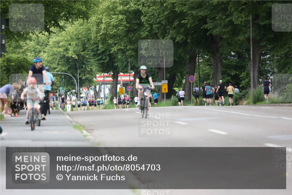 15.06.2025 - 7 Türme Triathlon Yannick Fuchs http://msf.ph/oto/8054703 15.06.2025 13:57:03 Radfahren  meine-sportfotos.de