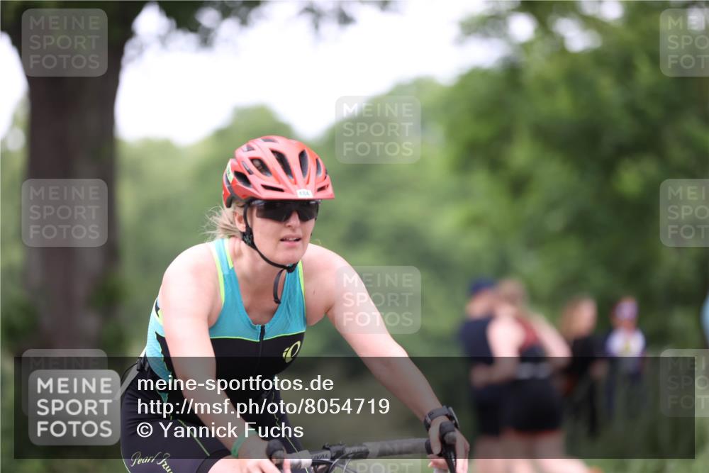 15.06.2025 - 7 Türme Triathlon Yannick Fuchs http://msf.ph/oto/8054719 15.06.2025 13:57:32 Radfahren 484 meine-sportfotos.de