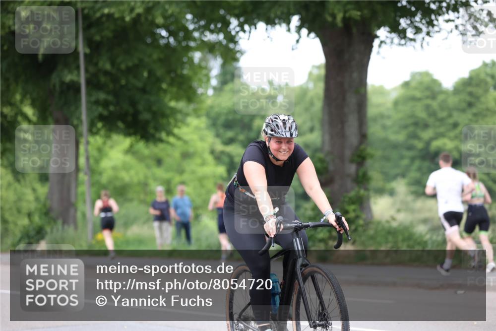 15.06.2025 - 7 Türme Triathlon Yannick Fuchs http://msf.ph/oto/8054720 15.06.2025 13:57:40 Radfahren  meine-sportfotos.de