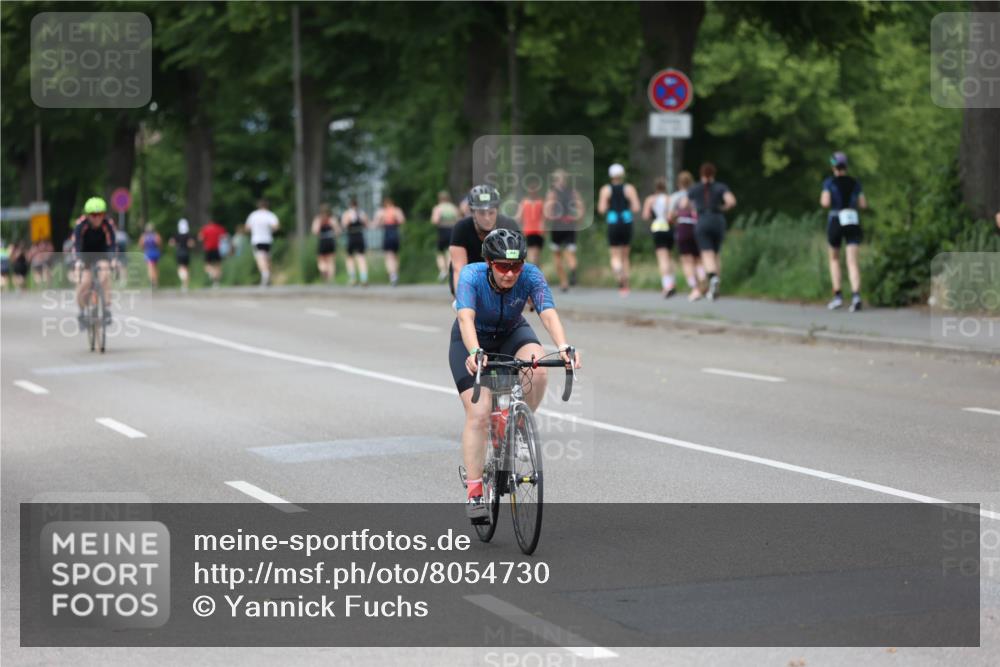 15.06.2025 - 7 Türme Triathlon Yannick Fuchs http://msf.ph/oto/8054730 15.06.2025 13:58:02 Radfahren  meine-sportfotos.de