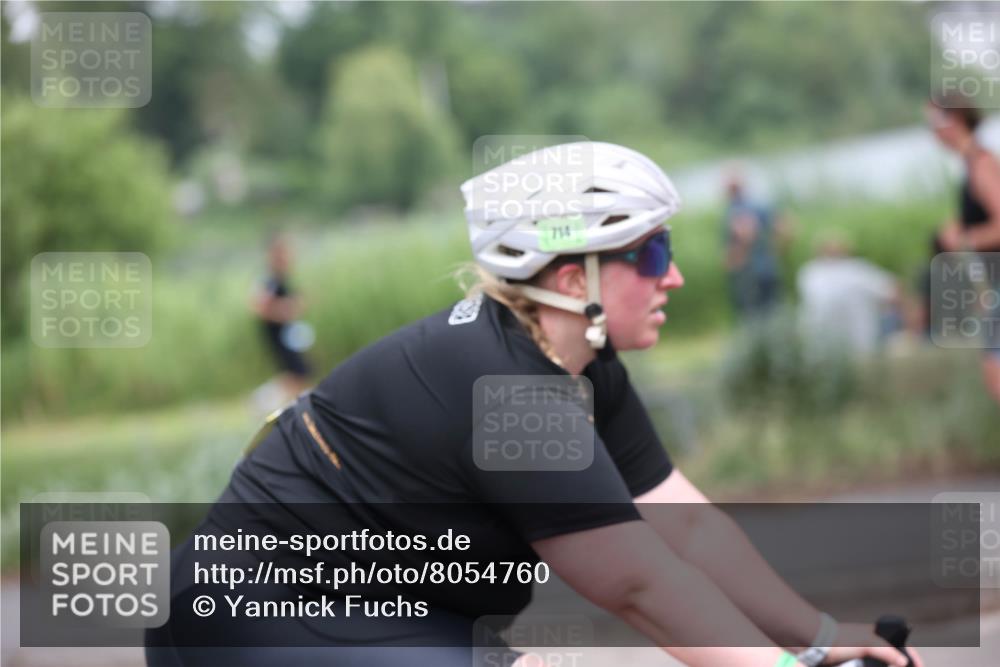 15.06.2025 - 7 Türme Triathlon Yannick Fuchs http://msf.ph/oto/8054760 15.06.2025 13:58:34 Radfahren 714 meine-sportfotos.de