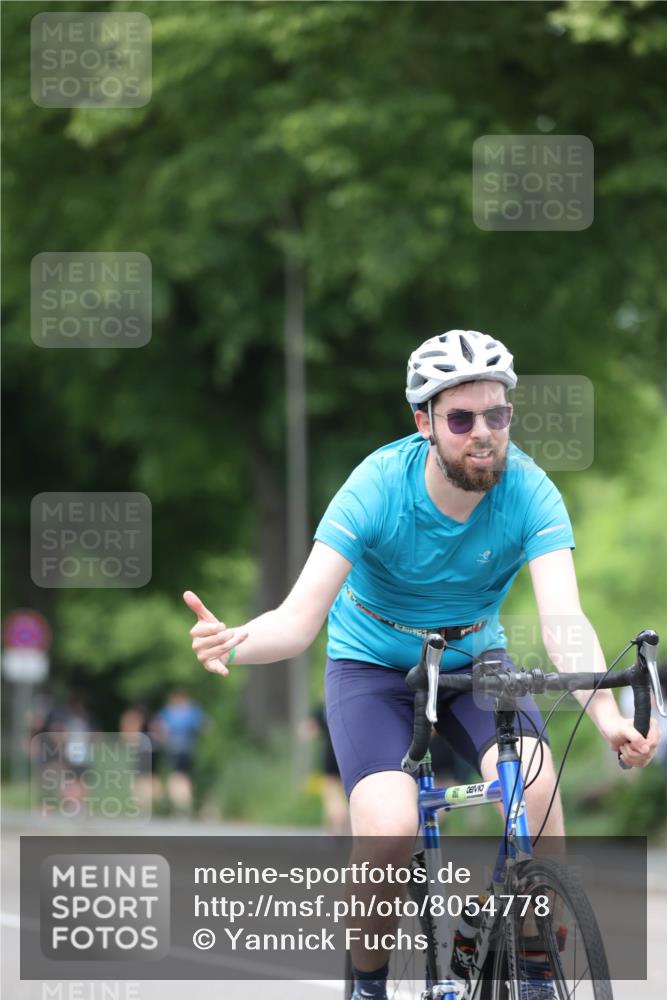 15.06.2025 - 7 Türme Triathlon Yannick Fuchs http://msf.ph/oto/8054778 15.06.2025 13:59:18 Radfahren  meine-sportfotos.de