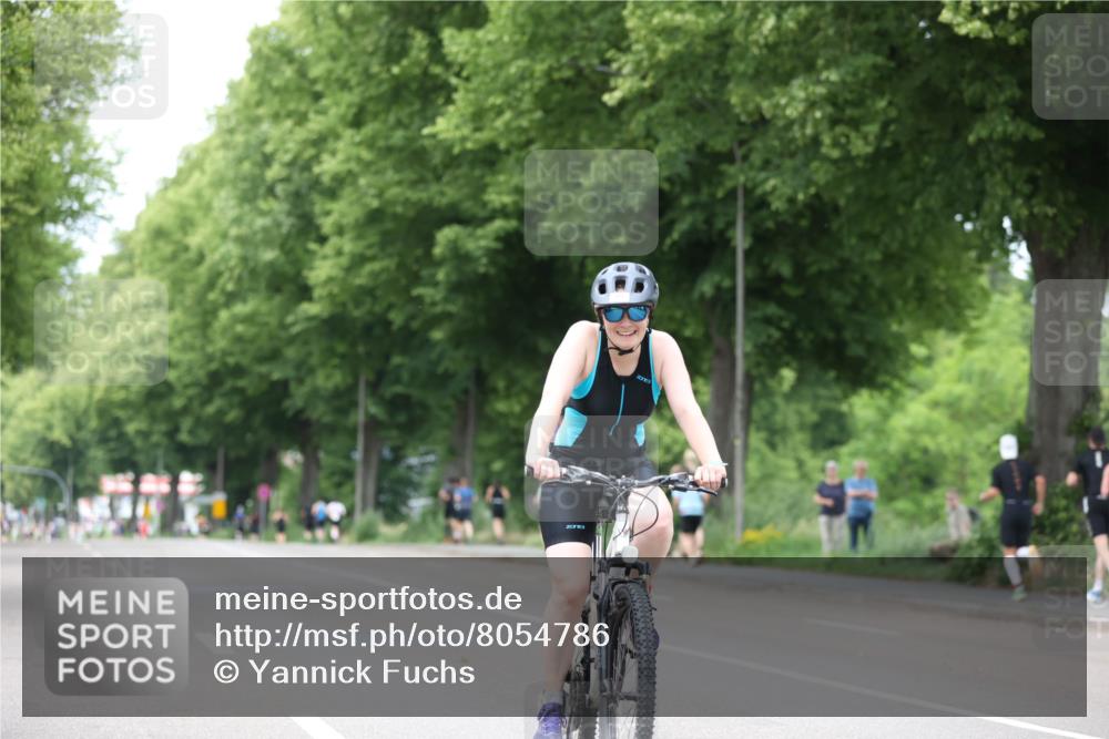 15.06.2025 - 7 Türme Triathlon Yannick Fuchs http://msf.ph/oto/8054786 15.06.2025 13:59:25 Radfahren  meine-sportfotos.de