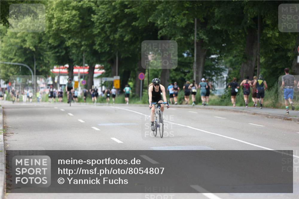 15.06.2025 - 7 Türme Triathlon Yannick Fuchs http://msf.ph/oto/8054807 15.06.2025 14:00:17 Radfahren  meine-sportfotos.de
