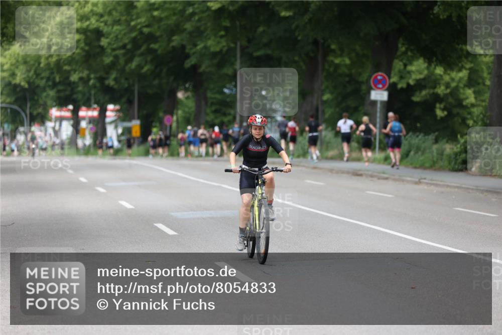 15.06.2025 - 7 Türme Triathlon Yannick Fuchs http://msf.ph/oto/8054833 15.06.2025 14:00:36 Radfahren  meine-sportfotos.de