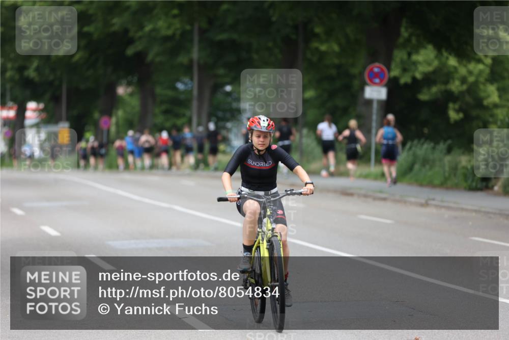 15.06.2025 - 7 Türme Triathlon Yannick Fuchs http://msf.ph/oto/8054834 15.06.2025 14:00:36 Radfahren  meine-sportfotos.de