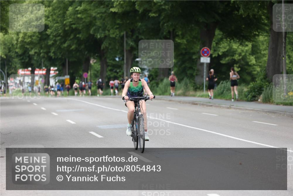 15.06.2025 - 7 Türme Triathlon Yannick Fuchs http://msf.ph/oto/8054843 15.06.2025 14:00:47 Radfahren  meine-sportfotos.de