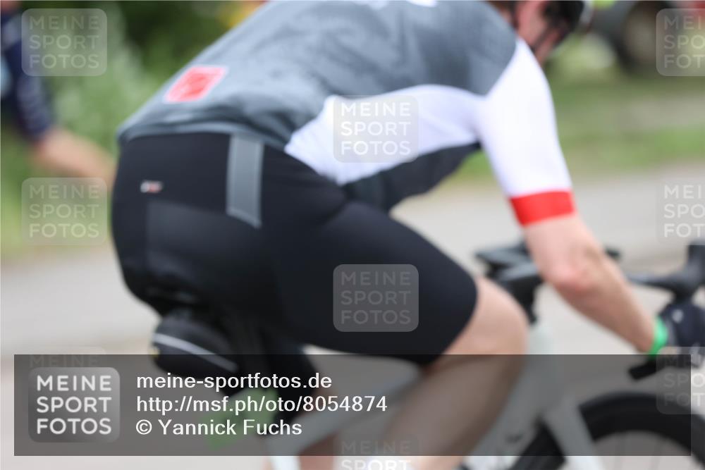 15.06.2025 - 7 Türme Triathlon Yannick Fuchs http://msf.ph/oto/8054874 15.06.2025 14:02:06 Radfahren  meine-sportfotos.de