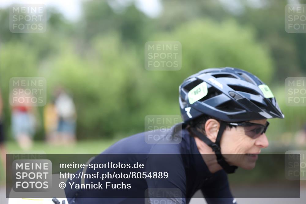 15.06.2025 - 7 Türme Triathlon Yannick Fuchs http://msf.ph/oto/8054889 15.06.2025 14:02:26 Radfahren 803 meine-sportfotos.de