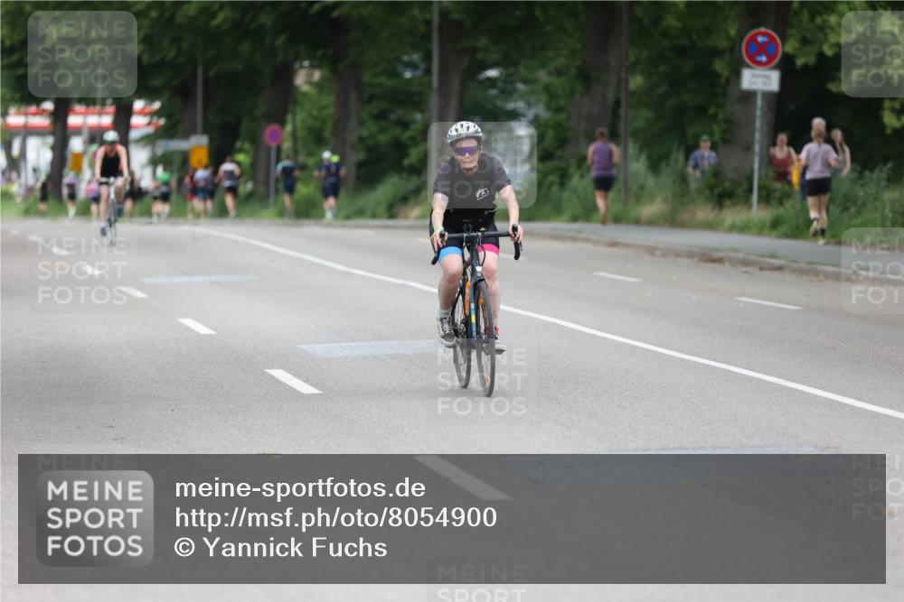 15.06.2025 - 7 Türme Triathlon Yannick Fuchs http://msf.ph/oto/8054900 15.06.2025 14:02:54 Radfahren  meine-sportfotos.de