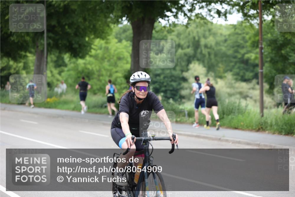 15.06.2025 - 7 Türme Triathlon Yannick Fuchs http://msf.ph/oto/8054909 15.06.2025 14:02:56 Radfahren  meine-sportfotos.de