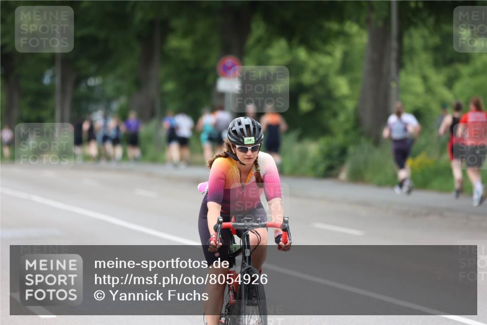 15.06.2025 - 7 Türme Triathlon Yannick Fuchs http://msf.ph/oto/8054926 15.06.2025 14:03:21 Radfahren 219 meine-sportfotos.de