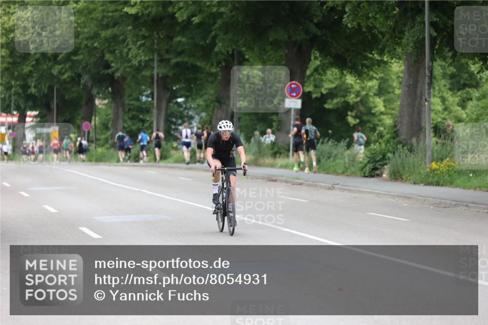 15.06.2025 - 7 Türme Triathlon Yannick Fuchs http://msf.ph/oto/8054931 15.06.2025 14:04:06 Radfahren  meine-sportfotos.de