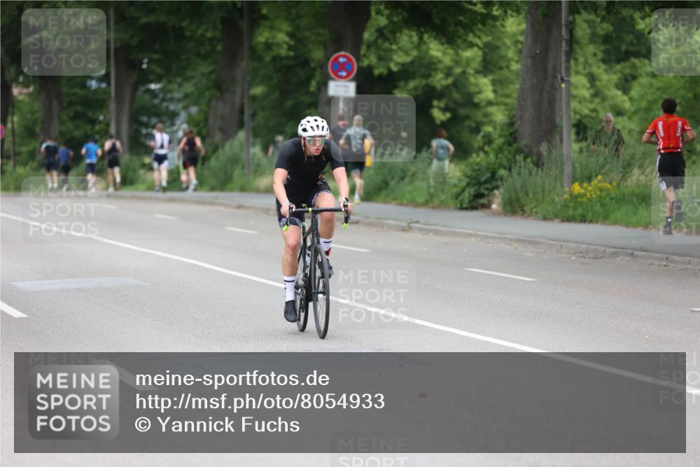 15.06.2025 - 7 Türme Triathlon Yannick Fuchs http://msf.ph/oto/8054933 15.06.2025 14:04:07 Radfahren  meine-sportfotos.de
