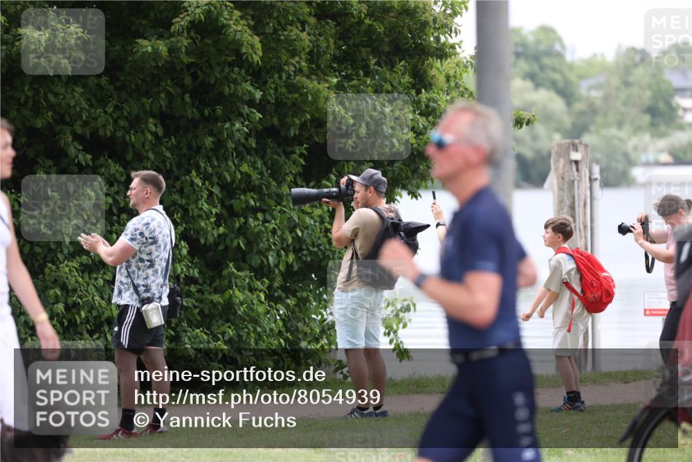 15.06.2025 - 7 Türme Triathlon Yannick Fuchs http://msf.ph/oto/8054939 15.06.2025 14:04:12 Radfahren  meine-sportfotos.de