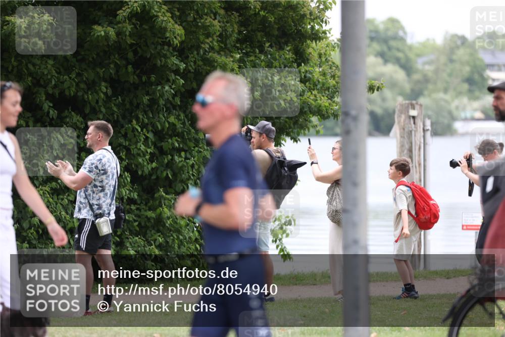 15.06.2025 - 7 Türme Triathlon Yannick Fuchs http://msf.ph/oto/8054940 15.06.2025 14:04:12 Radfahren  meine-sportfotos.de