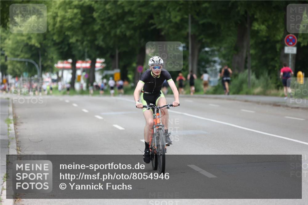 15.06.2025 - 7 Türme Triathlon Yannick Fuchs http://msf.ph/oto/8054946 15.06.2025 14:08:11 Radfahren  meine-sportfotos.de