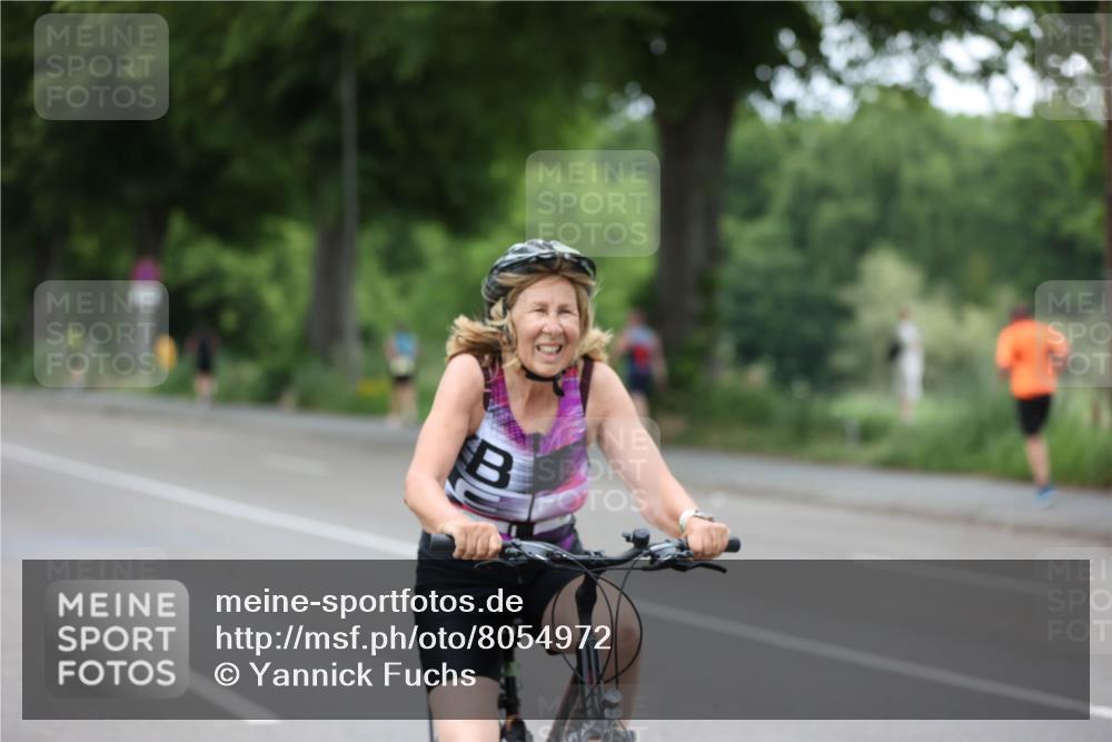 15.06.2025 - 7 Türme Triathlon Yannick Fuchs http://msf.ph/oto/8054972 15.06.2025 14:09:10 Radfahren  meine-sportfotos.de