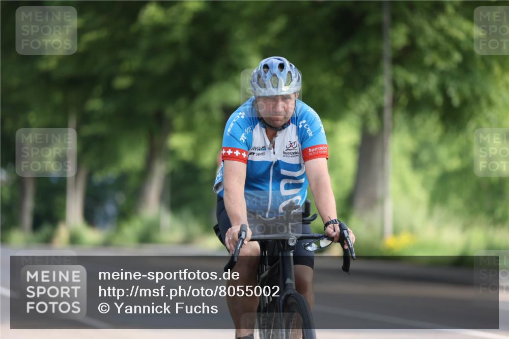 15.06.2025 - 7 Türme Triathlon Yannick Fuchs http://msf.ph/oto/8055002 15.06.2025 08:46:57 Radfahren  meine-sportfotos.de