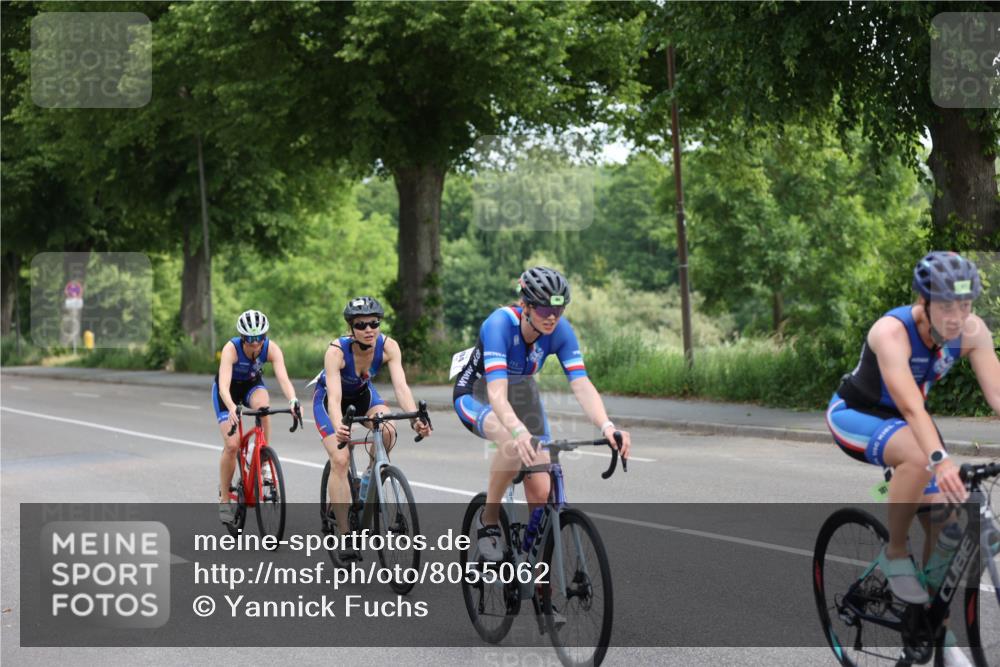 15.06.2025 - 7 Türme Triathlon Yannick Fuchs http://msf.ph/oto/8055062 15.06.2025 09:48:40 Radfahren  meine-sportfotos.de