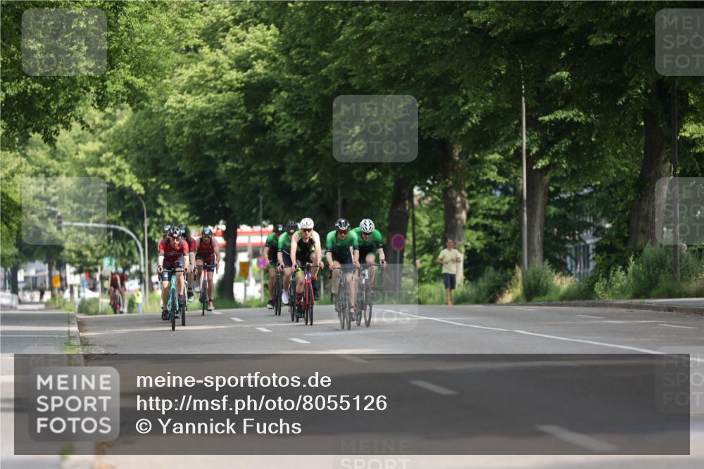 15.06.2025 - 7 Türme Triathlon Yannick Fuchs http://msf.ph/oto/8055126 15.06.2025 09:51:56 Radfahren  meine-sportfotos.de