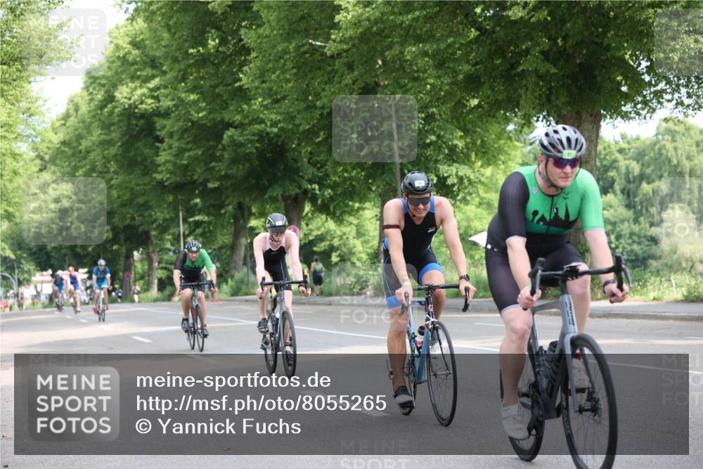 15.06.2025 - 7 Türme Triathlon Yannick Fuchs http://msf.ph/oto/8055265 15.06.2025 09:56:06 Radfahren  meine-sportfotos.de