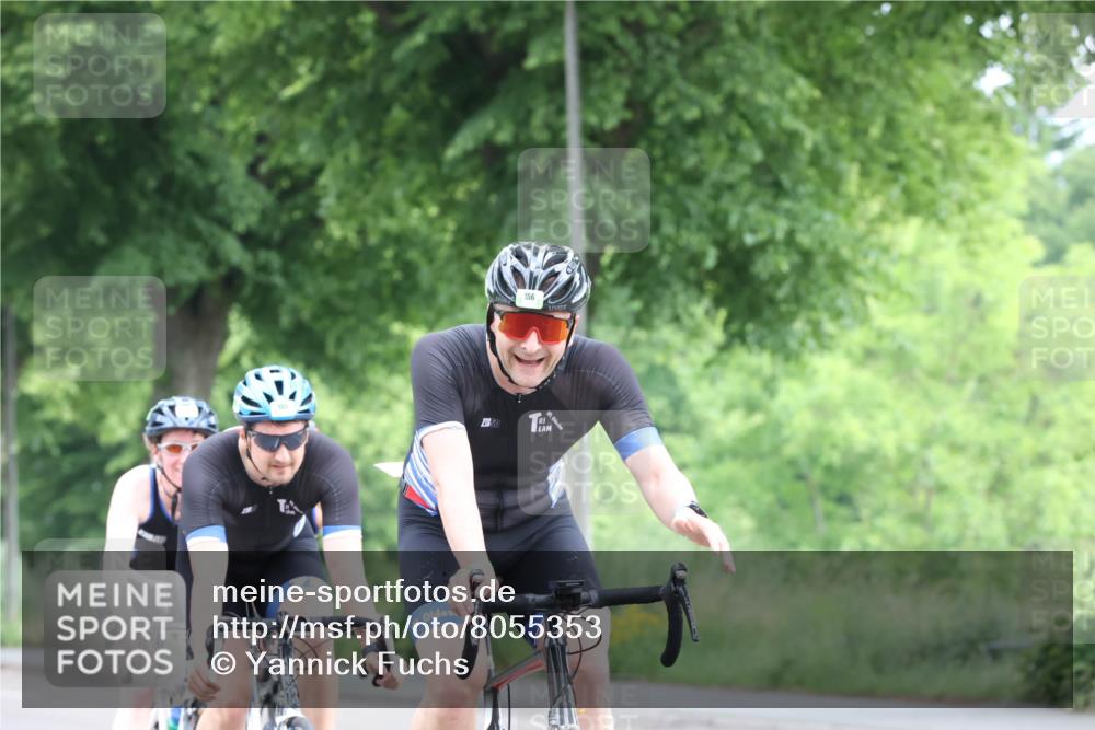 15.06.2025 - 7 Türme Triathlon Yannick Fuchs http://msf.ph/oto/8055353 15.06.2025 10:02:13 Radfahren 156, 33, 30 meine-sportfotos.de