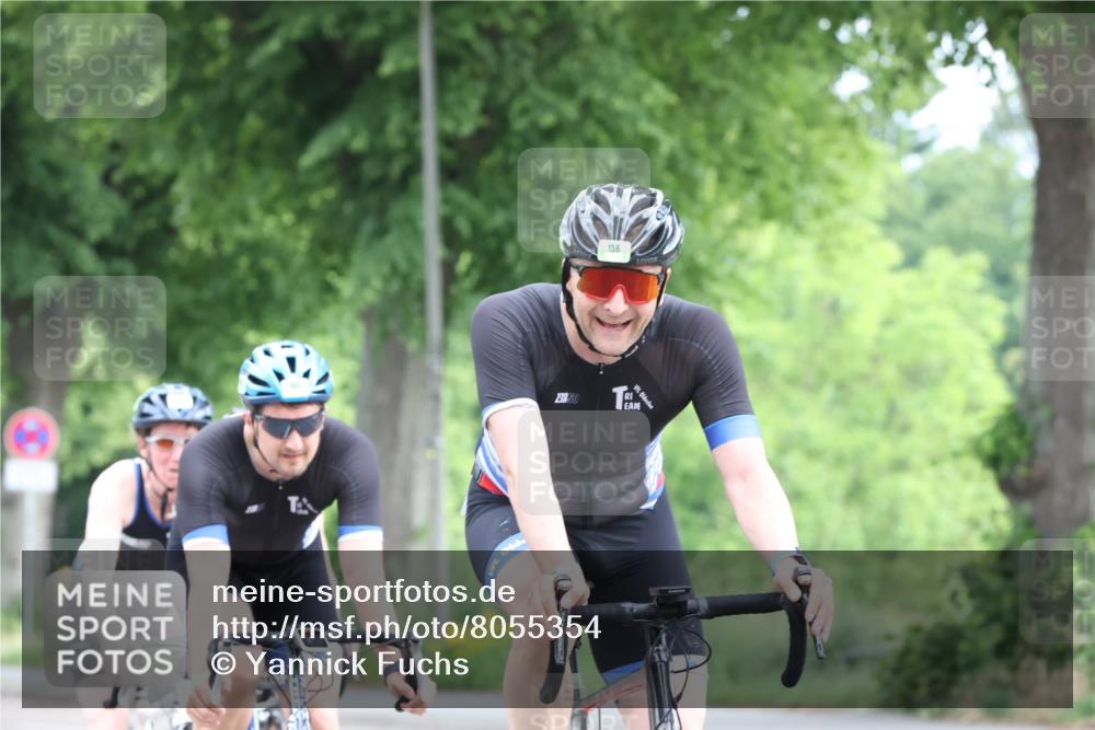 15.06.2025 - 7 Türme Triathlon Yannick Fuchs http://msf.ph/oto/8055354 15.06.2025 10:02:13 Radfahren 156, 3800 meine-sportfotos.de