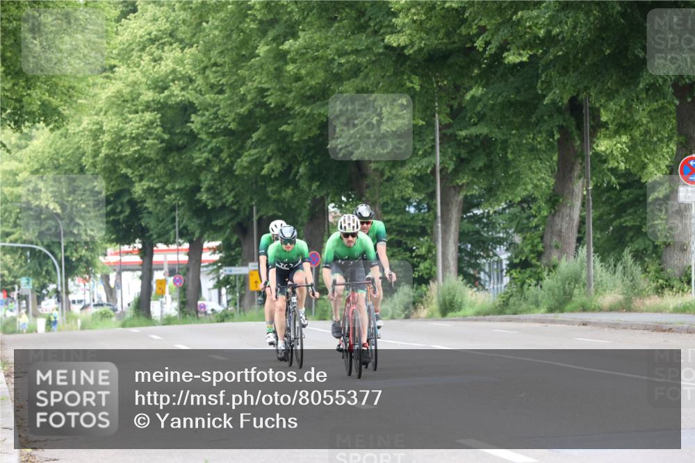 15.06.2025 - 7 Türme Triathlon Yannick Fuchs http://msf.ph/oto/8055377 15.06.2025 10:02:34 Radfahren  meine-sportfotos.de