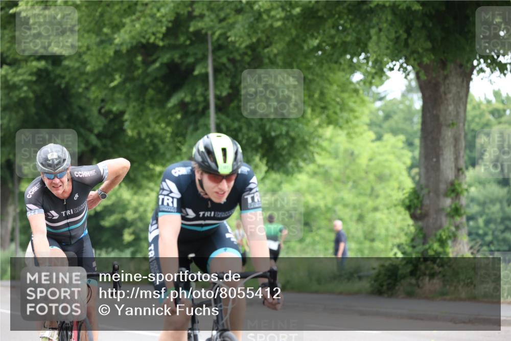 15.06.2025 - 7 Türme Triathlon Yannick Fuchs http://msf.ph/oto/8055412 15.06.2025 10:05:53 Radfahren  meine-sportfotos.de
