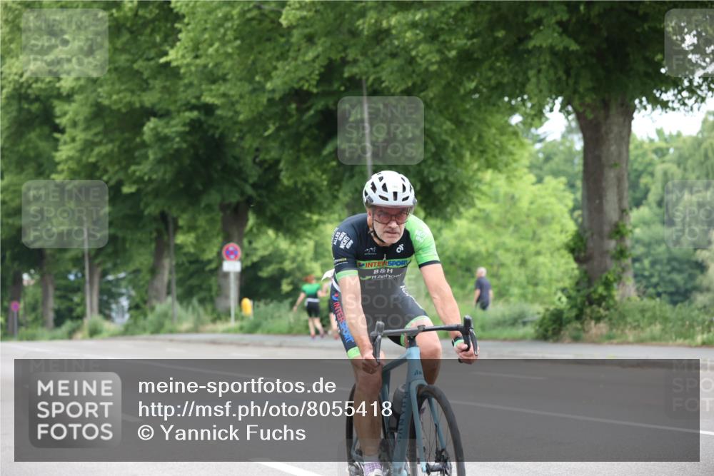 15.06.2025 - 7 Türme Triathlon Yannick Fuchs http://msf.ph/oto/8055418 15.06.2025 10:05:56 Radfahren  meine-sportfotos.de