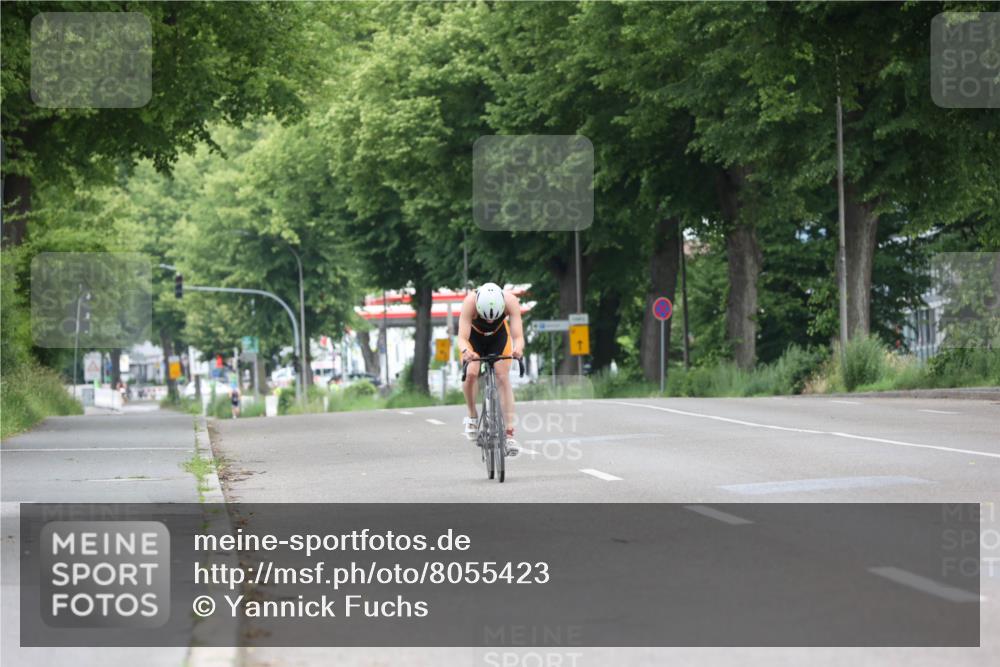 15.06.2025 - 7 Türme Triathlon Yannick Fuchs http://msf.ph/oto/8055423 15.06.2025 10:06:07 Radfahren  meine-sportfotos.de