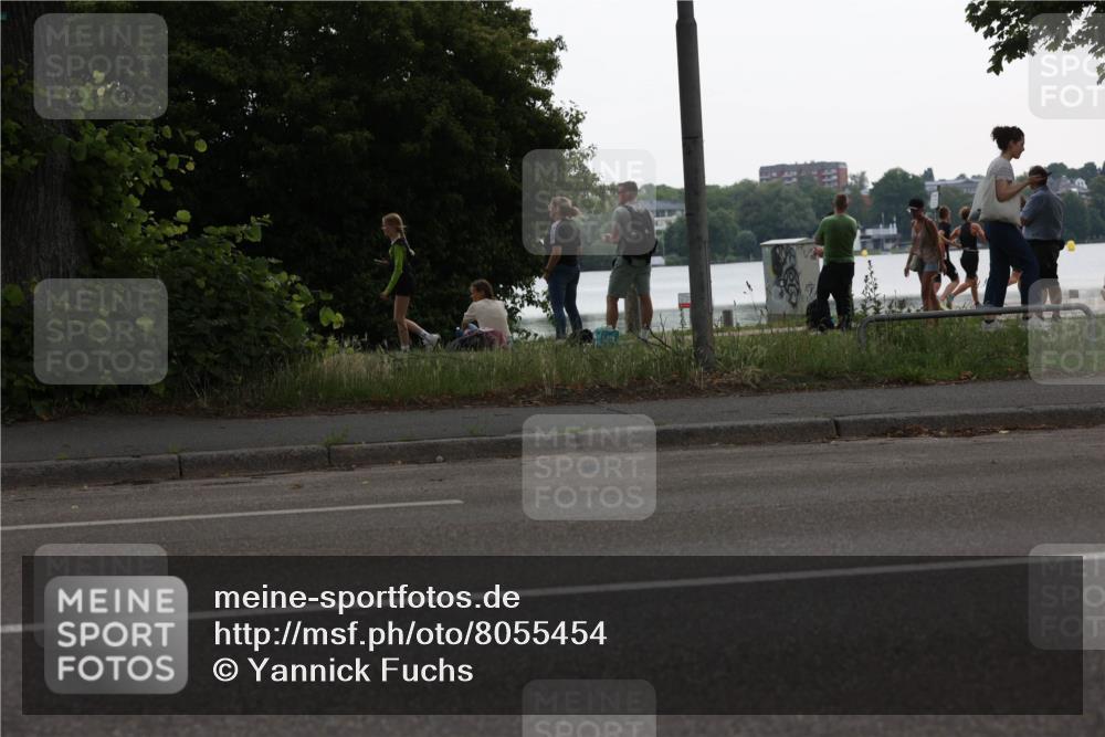 15.06.2025 - 7 Türme Triathlon Yannick Fuchs http://msf.ph/oto/8055454 15.06.2025 10:12:05 Radfahren  meine-sportfotos.de
