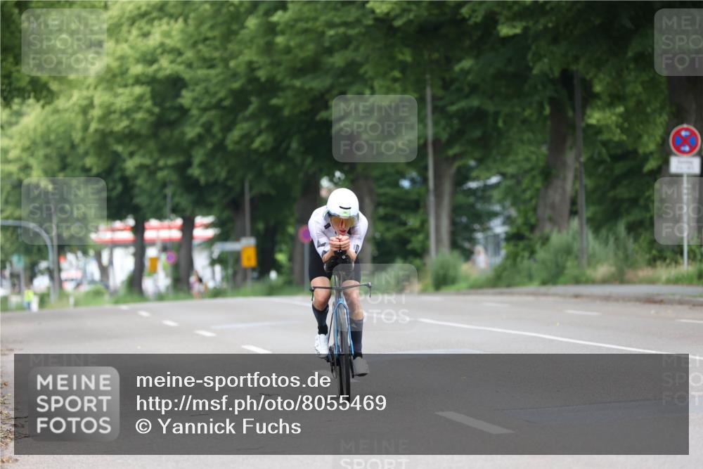 15.06.2025 - 7 Türme Triathlon Yannick Fuchs http://msf.ph/oto/8055469 15.06.2025 10:55:44 Radfahren  meine-sportfotos.de