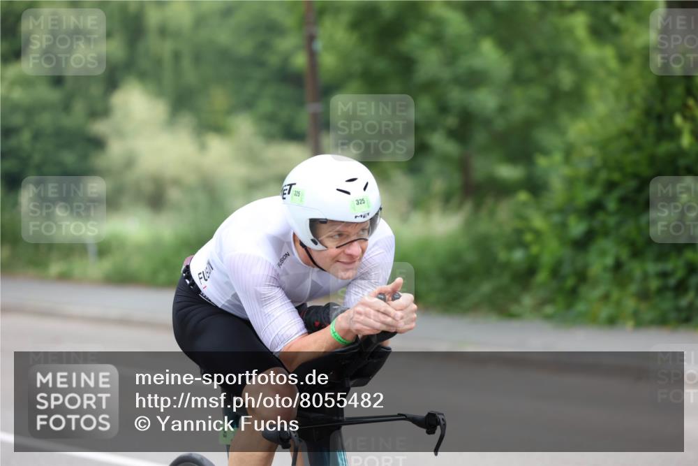 15.06.2025 - 7 Türme Triathlon Yannick Fuchs http://msf.ph/oto/8055482 15.06.2025 11:00:16 Radfahren  meine-sportfotos.de
