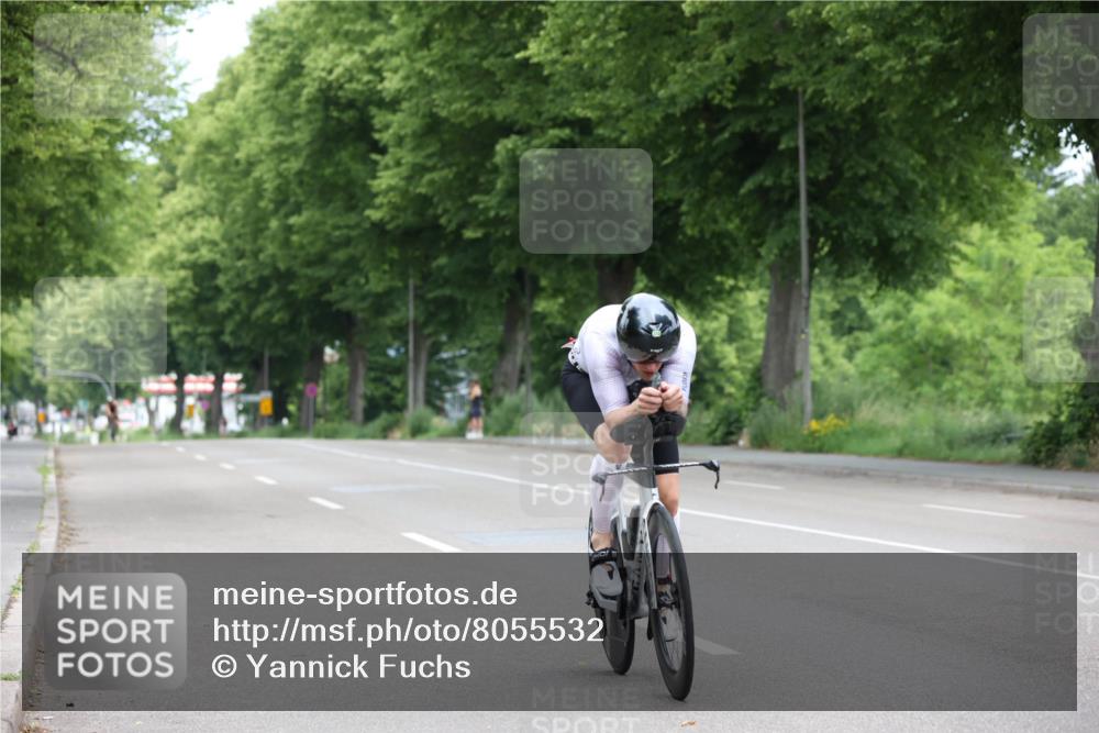 15.06.2025 - 7 Türme Triathlon Yannick Fuchs http://msf.ph/oto/8055532 15.06.2025 11:05:26 Radfahren  meine-sportfotos.de