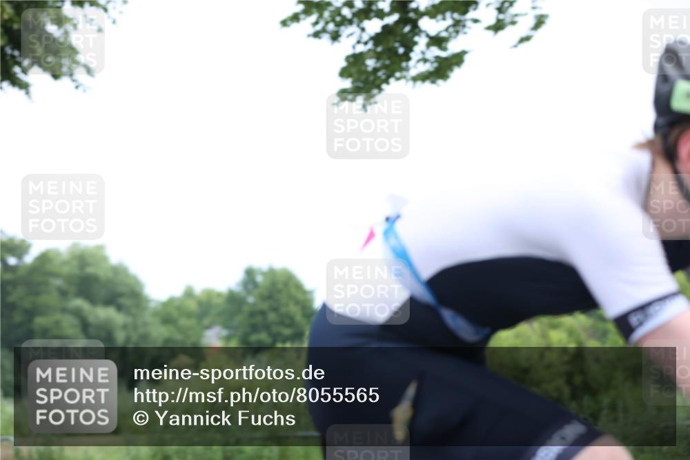 15.06.2025 - 7 Türme Triathlon Yannick Fuchs http://msf.ph/oto/8055565 15.06.2025 11:06:04 Radfahren  meine-sportfotos.de