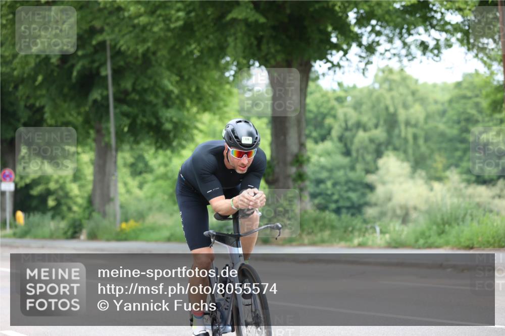 15.06.2025 - 7 Türme Triathlon Yannick Fuchs http://msf.ph/oto/8055574 15.06.2025 11:07:13 Radfahren  meine-sportfotos.de