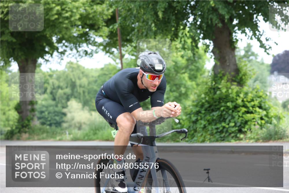 15.06.2025 - 7 Türme Triathlon Yannick Fuchs http://msf.ph/oto/8055576 15.06.2025 11:07:13 Radfahren  meine-sportfotos.de