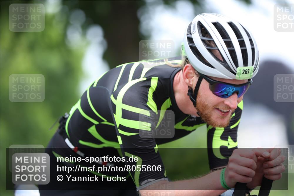 15.06.2025 - 7 Türme Triathlon Yannick Fuchs http://msf.ph/oto/8055606 15.06.2025 11:08:52 Radfahren 267 meine-sportfotos.de