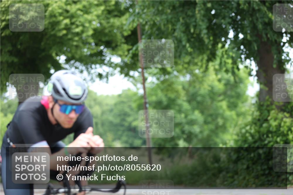 15.06.2025 - 7 Türme Triathlon Yannick Fuchs http://msf.ph/oto/8055620 15.06.2025 11:09:06 Radfahren  meine-sportfotos.de
