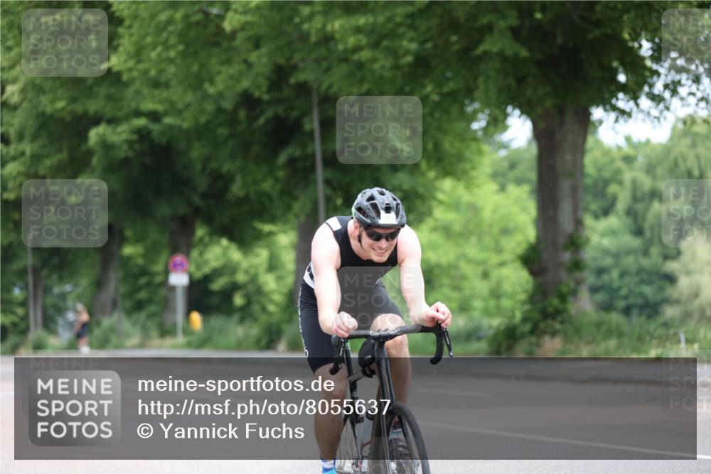 15.06.2025 - 7 Türme Triathlon Yannick Fuchs http://msf.ph/oto/8055637 15.06.2025 11:09:25 Radfahren  meine-sportfotos.de