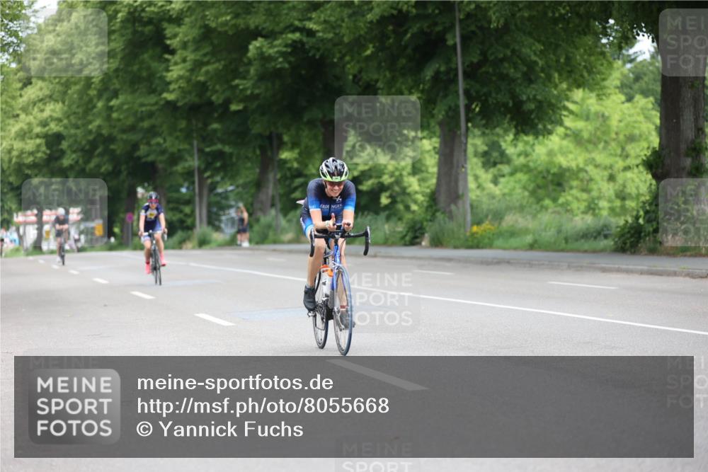 15.06.2025 - 7 Türme Triathlon Yannick Fuchs http://msf.ph/oto/8055668 15.06.2025 11:10:31 Radfahren  meine-sportfotos.de