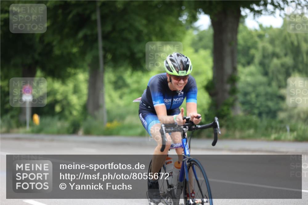 15.06.2025 - 7 Türme Triathlon Yannick Fuchs http://msf.ph/oto/8055672 15.06.2025 11:10:32 Radfahren 248 meine-sportfotos.de