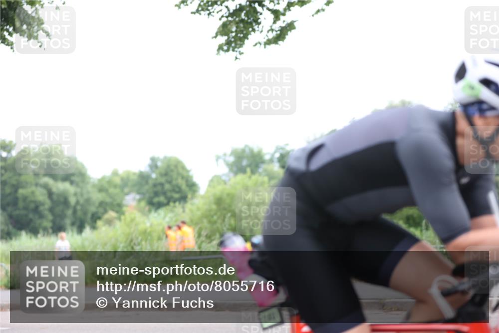 15.06.2025 - 7 Türme Triathlon Yannick Fuchs http://msf.ph/oto/8055716 15.06.2025 11:11:16 Radfahren  meine-sportfotos.de