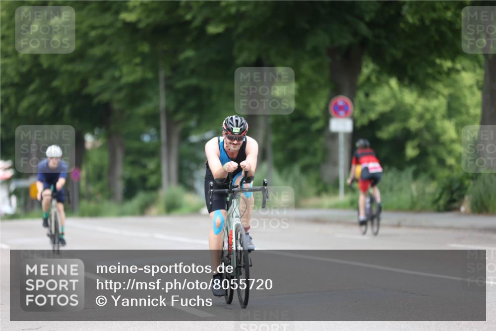 15.06.2025 - 7 Türme Triathlon Yannick Fuchs http://msf.ph/oto/8055720 15.06.2025 11:11:19 Radfahren  meine-sportfotos.de