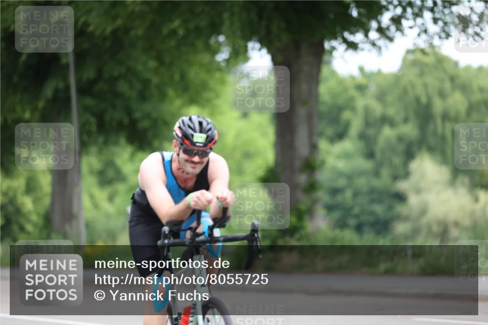 15.06.2025 - 7 Türme Triathlon Yannick Fuchs http://msf.ph/oto/8055725 15.06.2025 11:11:20 Radfahren  meine-sportfotos.de