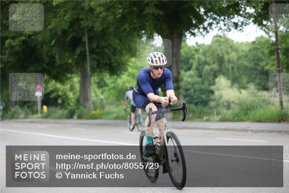 15.06.2025 - 7 Türme Triathlon Yannick Fuchs http://msf.ph/oto/8055729 15.06.2025 11:11:22 Radfahren  meine-sportfotos.de
