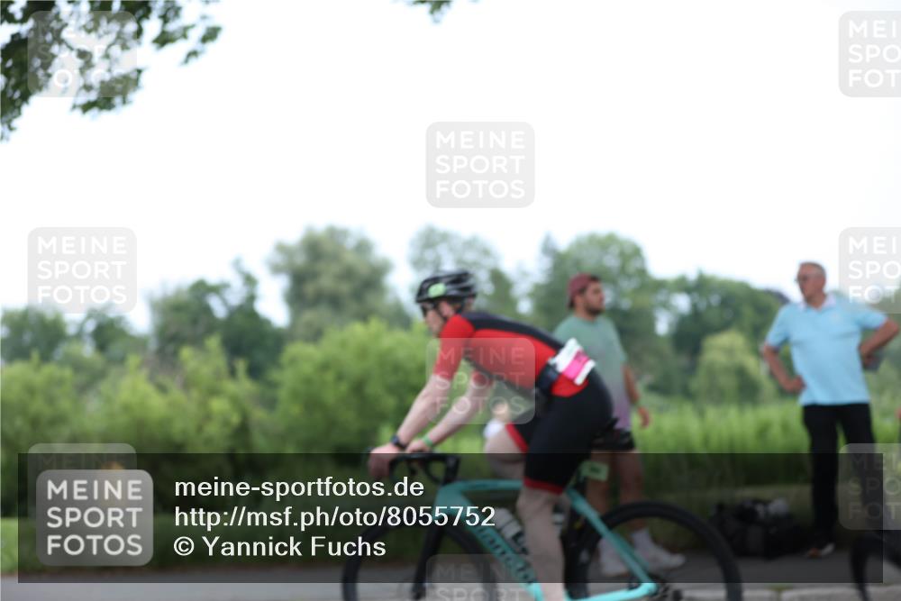15.06.2025 - 7 Türme Triathlon Yannick Fuchs http://msf.ph/oto/8055752 15.06.2025 11:11:29 Radfahren  meine-sportfotos.de